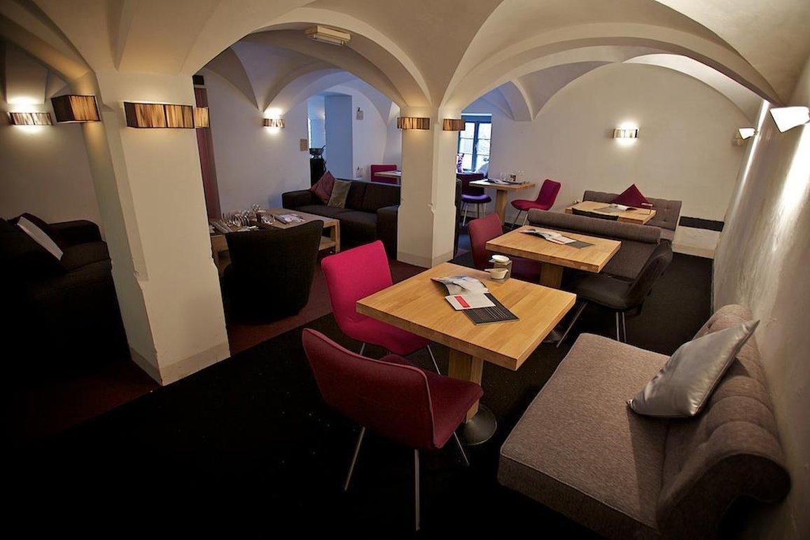 Hampshire Hotel - 'S Gravenhof ซุทเฟน ภายนอก รูปภาพ